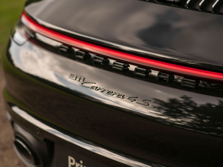 Porsche 992 Carrera 4S