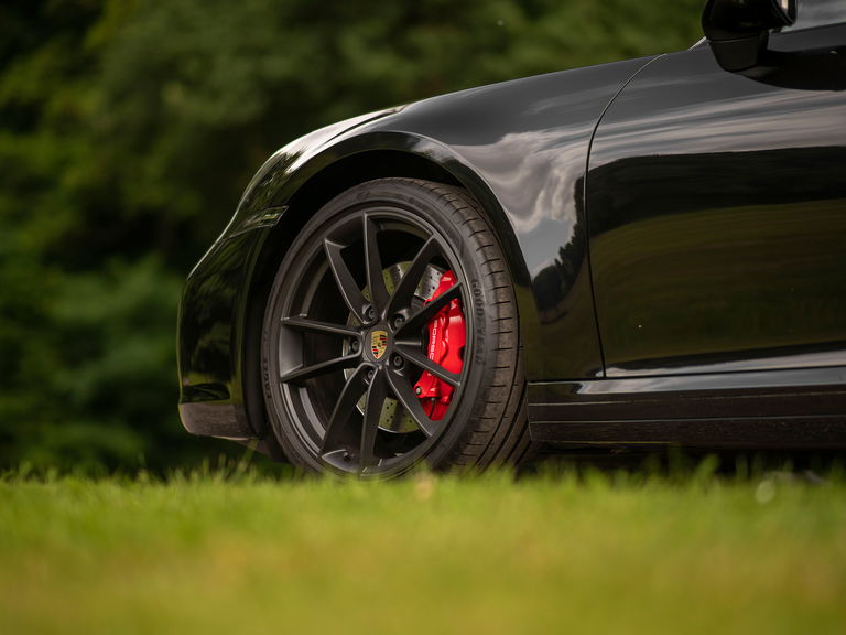 Porsche 992 Carrera 4S