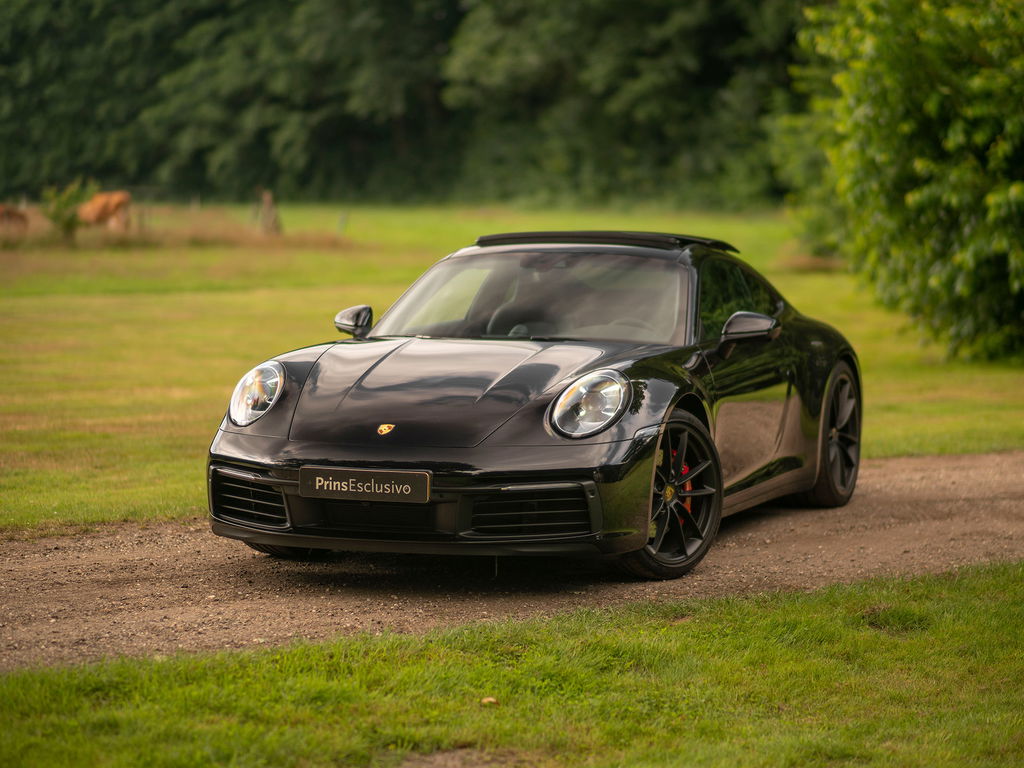 Porsche 992 Carrera 4S