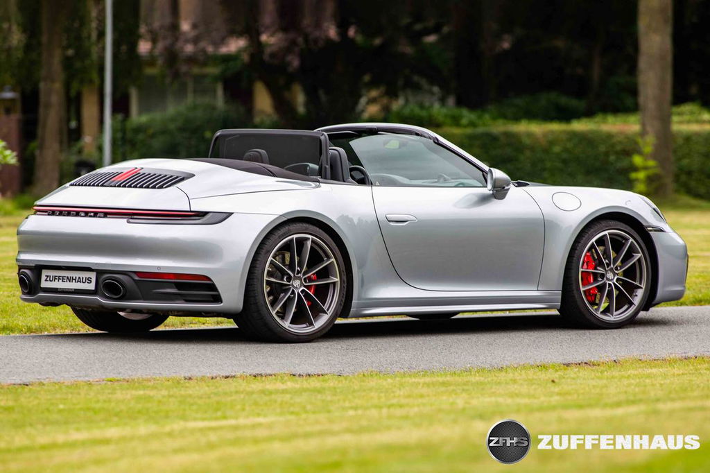 Porsche 992 Carrera 4S