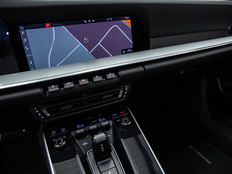 Porsche 992 Carrera 4S