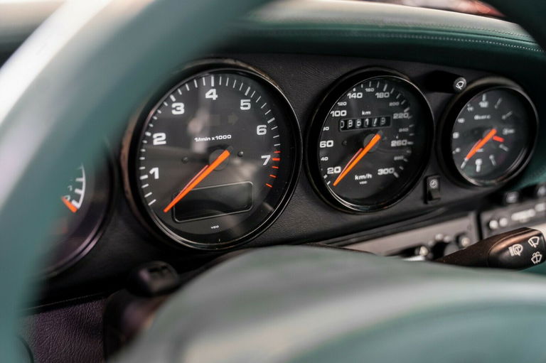 Porsche 993 Carrera 4S