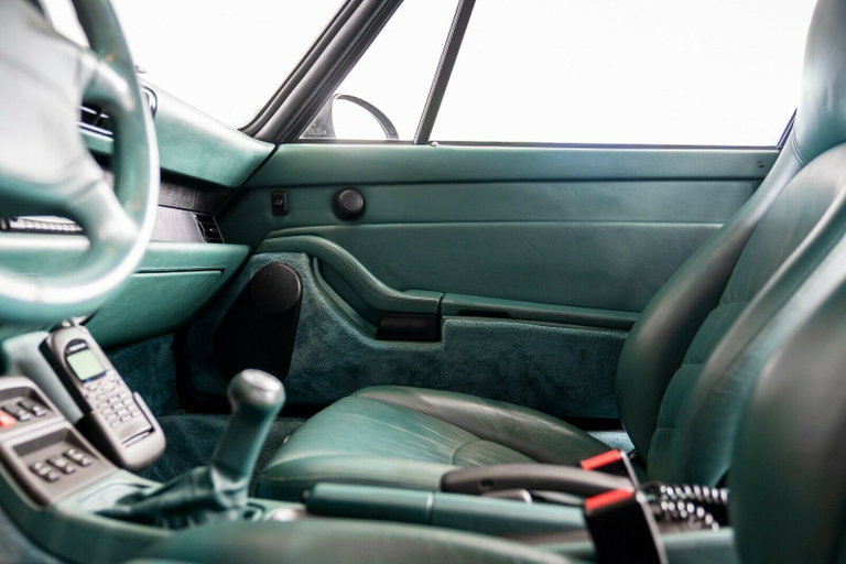 Porsche 993 Carrera 4S