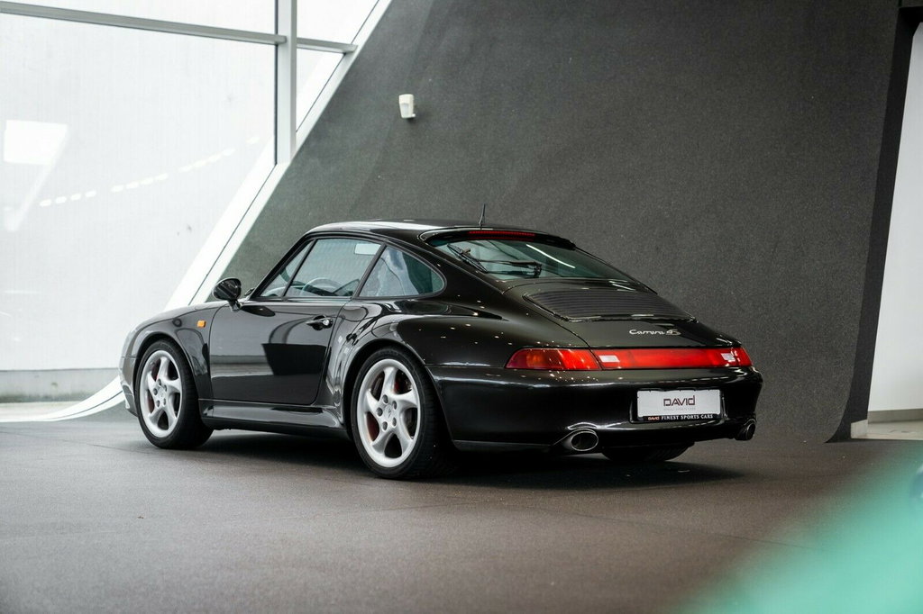 Porsche 993 Carrera 4S