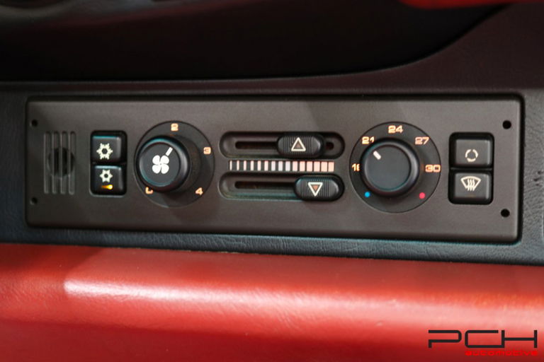 Porsche 993 Carrera 4