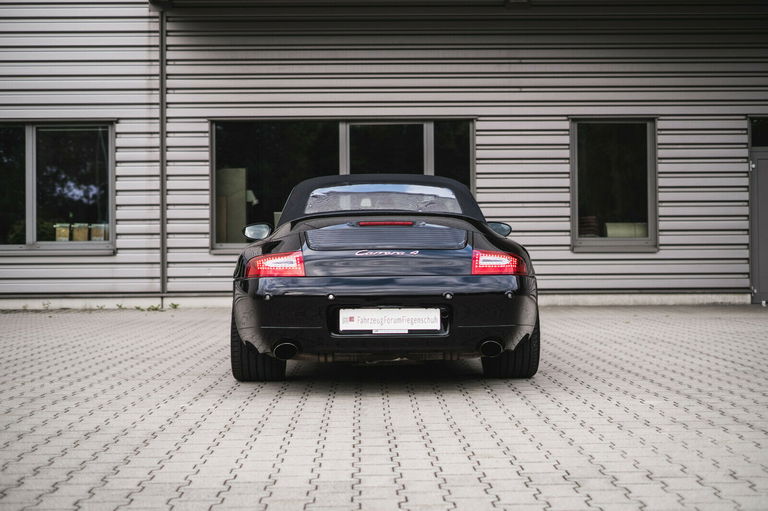 Porsche 996 Carrera 4