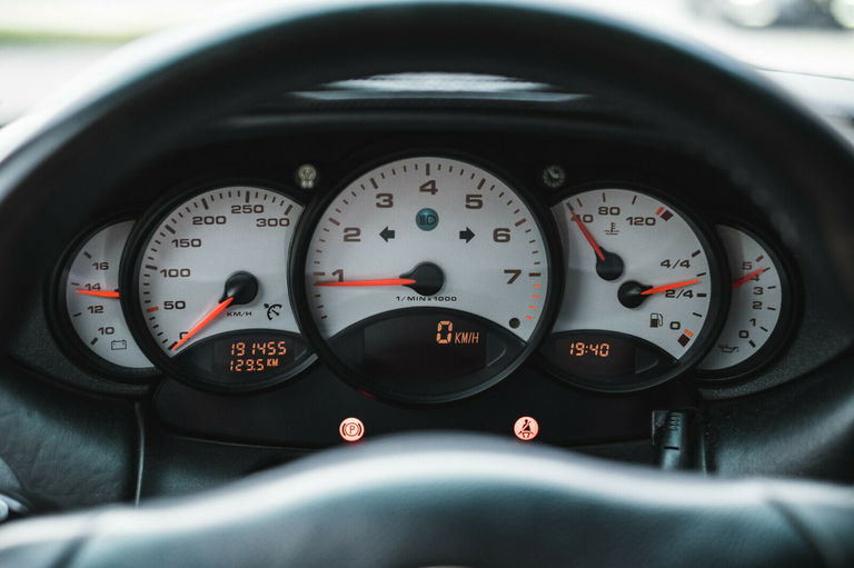 Porsche 996 Carrera 4