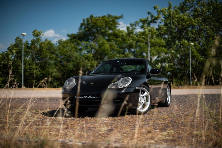 Porsche 996 Carrera 4