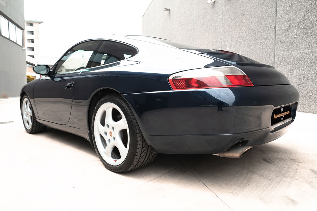 Porsche 996 Carrera