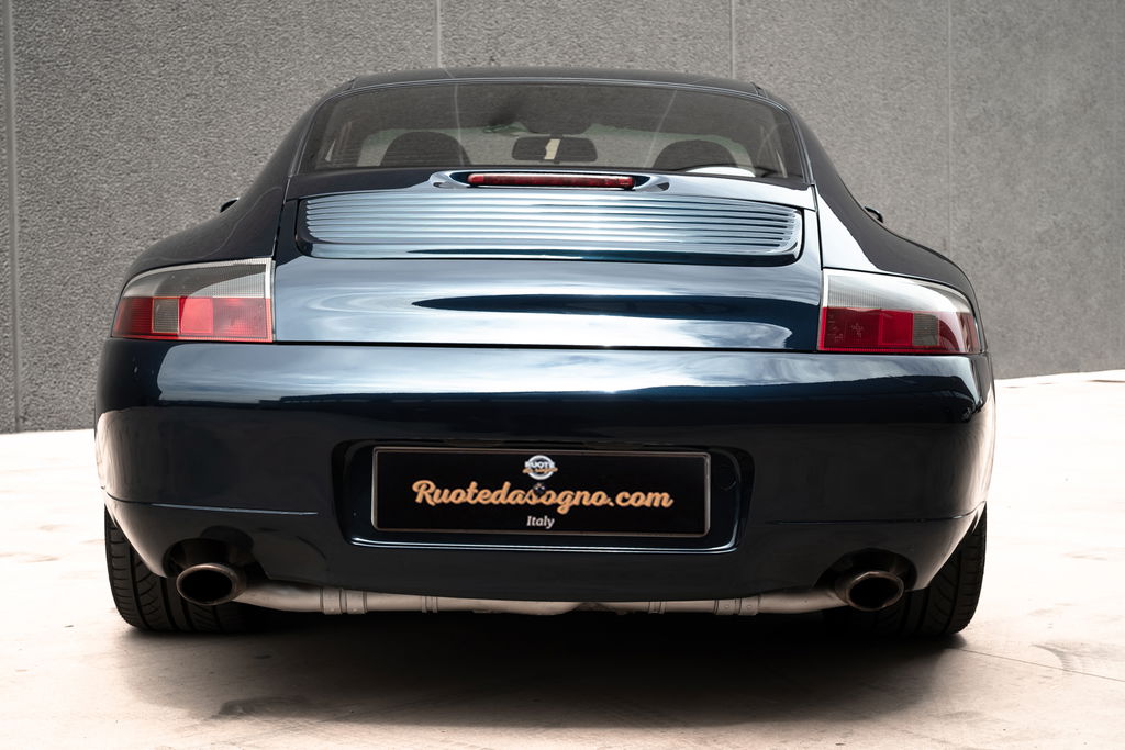 Porsche 996 Carrera