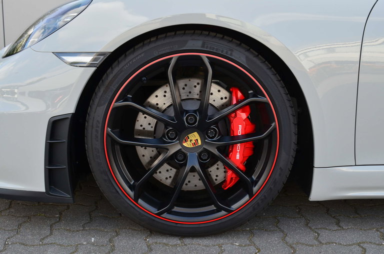Porsche 718 Spyder