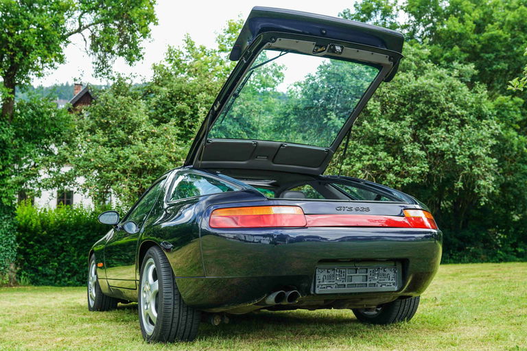 Porsche 928 GTS