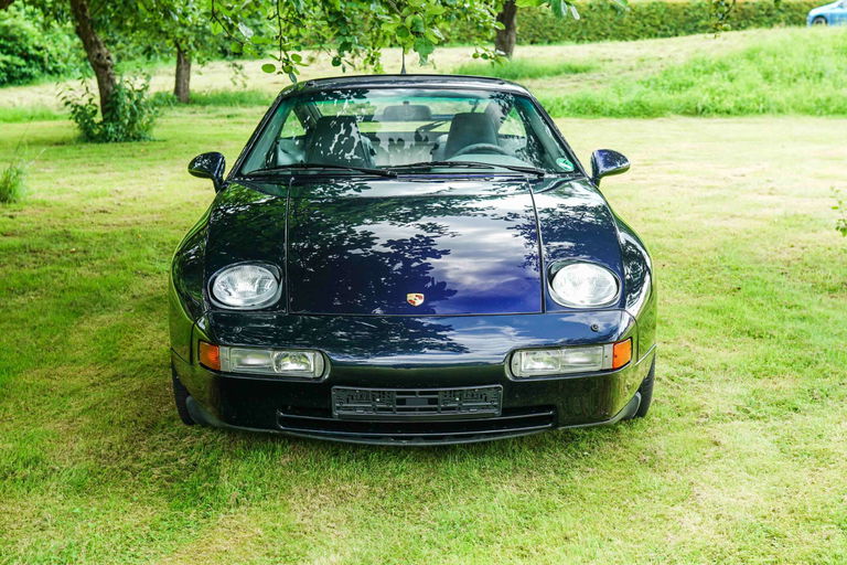 Porsche 928 GTS