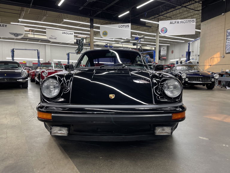 Porsche 911 Turbo 3.3 (US)