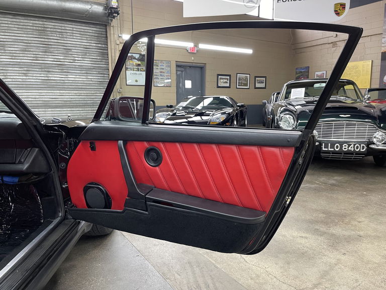 Porsche 911 Turbo 3.3 (US)