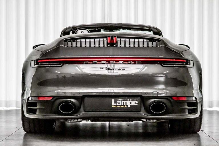 Porsche 992 Carrera