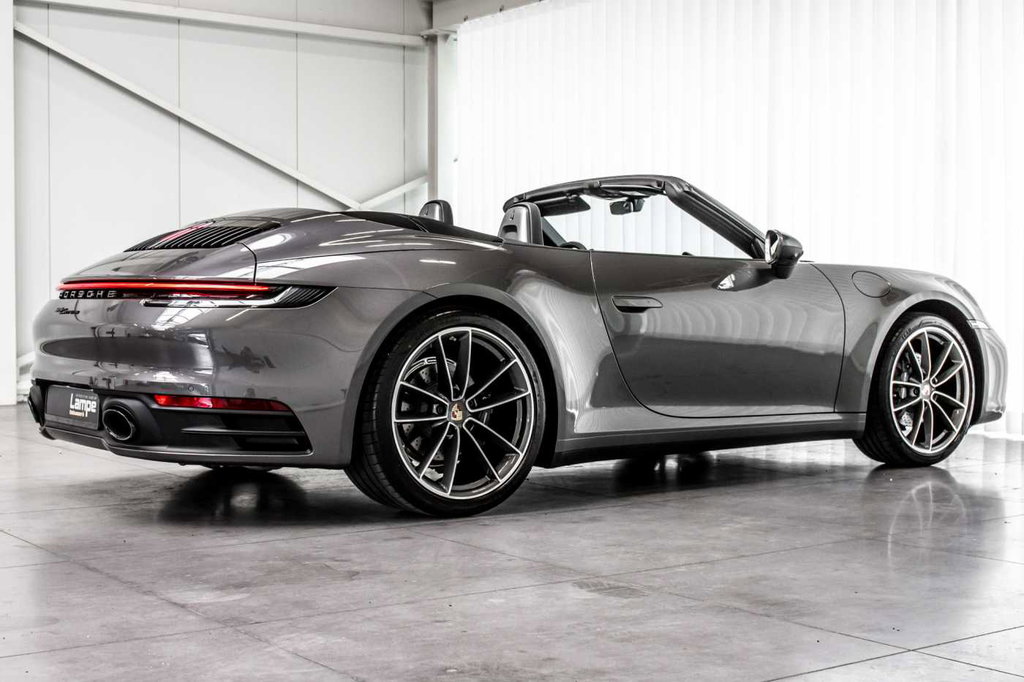 Porsche 992 Carrera