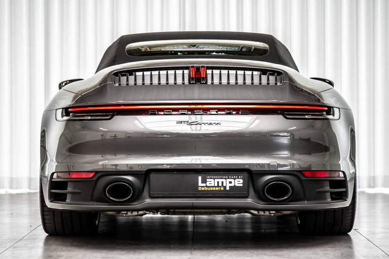 Porsche 992 Carrera