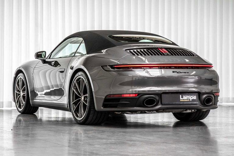 Porsche 992 Carrera