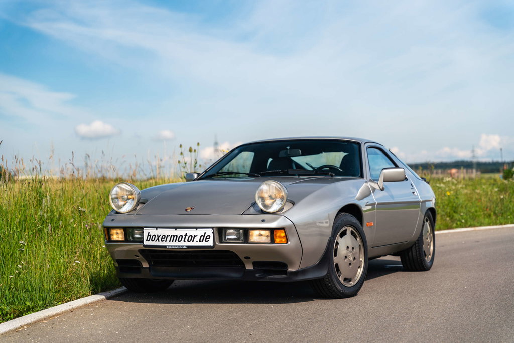 Porsche 928 S