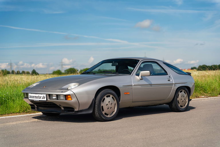 Porsche 928 S