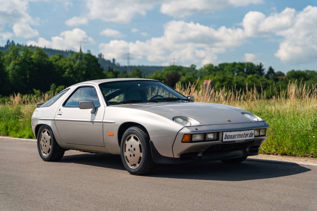 Porsche 928 S