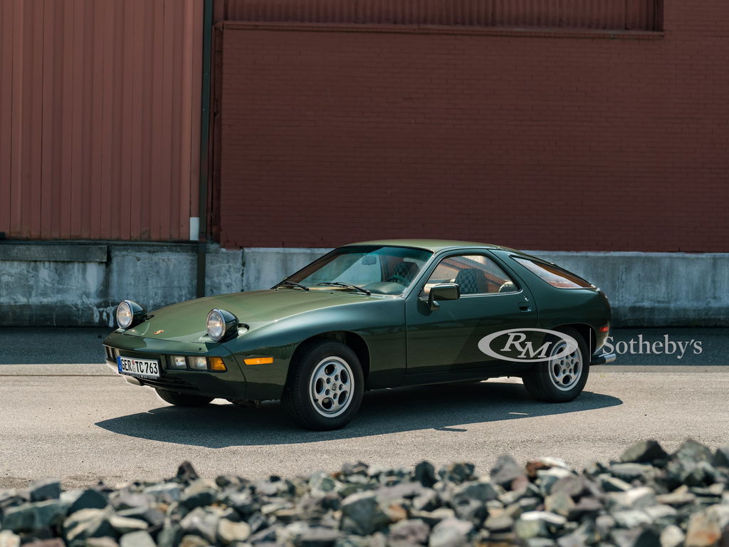 Porsche 928