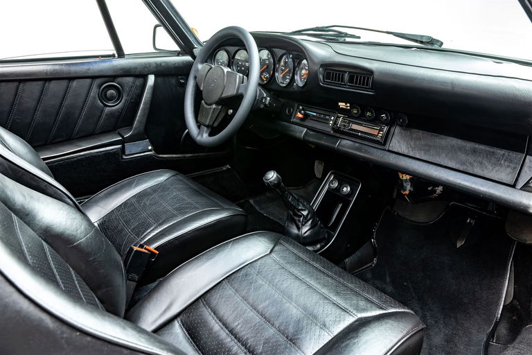 Porsche 911 Turbo 3.3 (US)