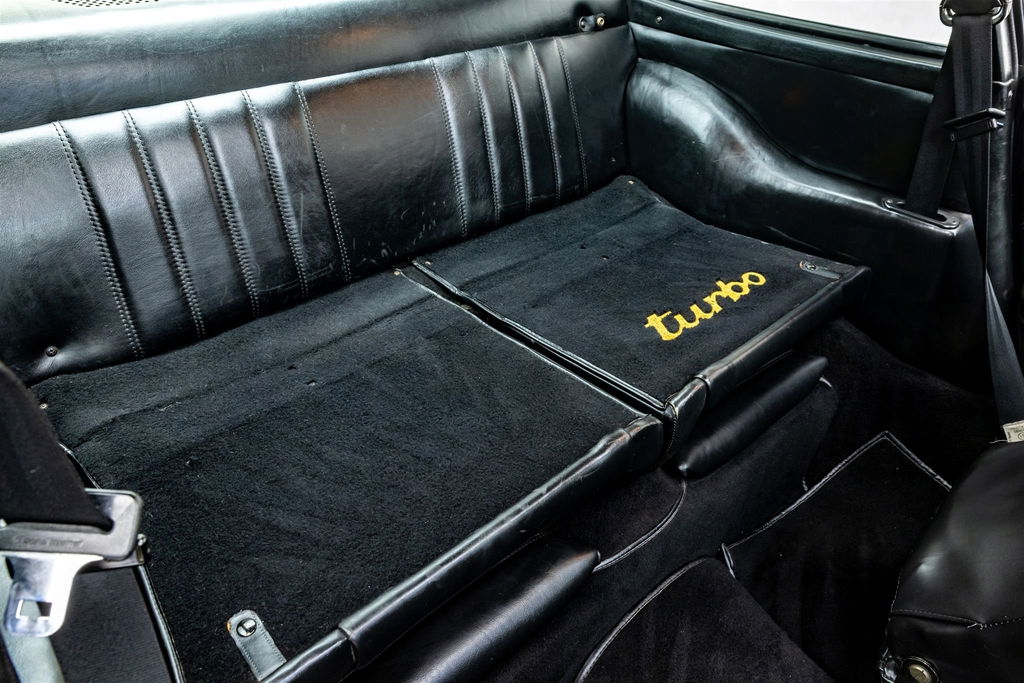 Porsche 911 Turbo 3.3 (US)