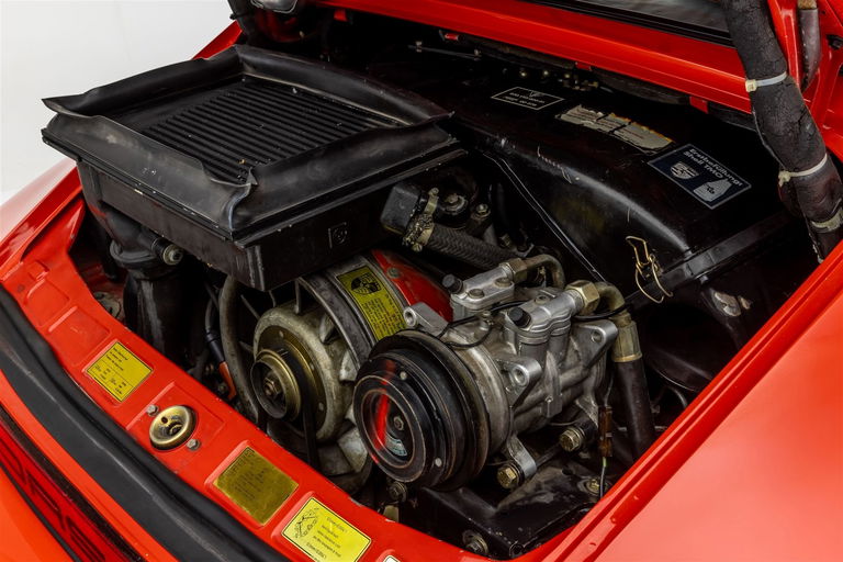 Porsche 911 Turbo 3.3 (US)