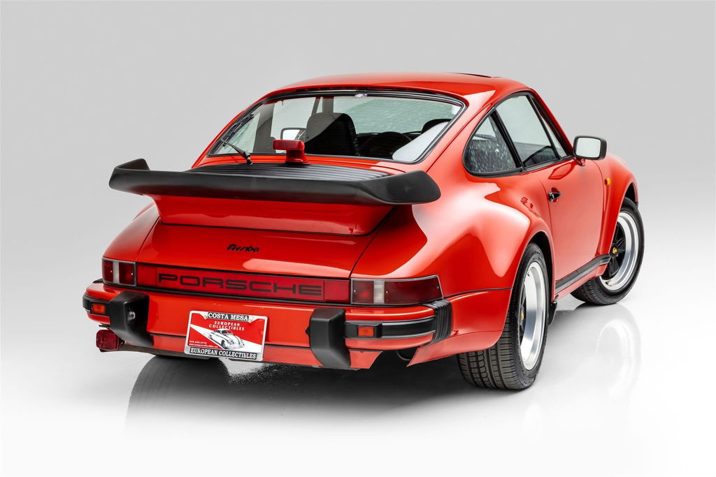 Porsche 911 Turbo 3.3 (US)