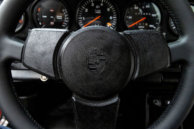 Porsche 911 Turbo 3.3 (US)