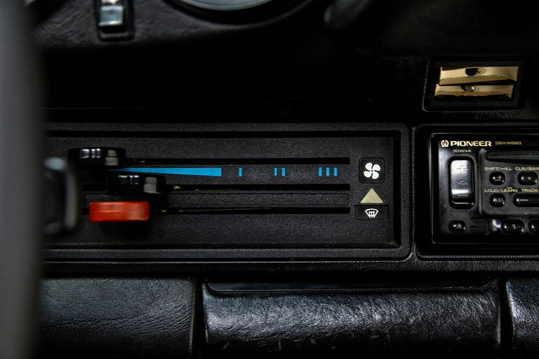 Porsche 911 Turbo 3.3 (US)