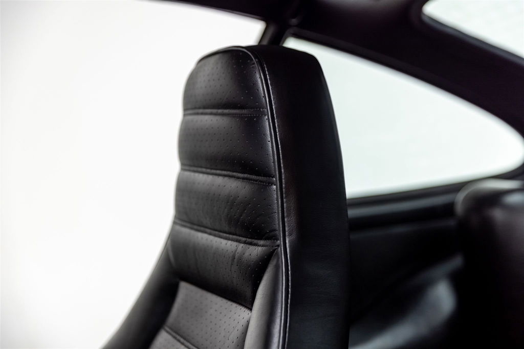 Porsche 911 Turbo 3.3 (US)