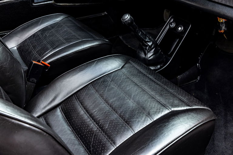 Porsche 911 Turbo 3.3 (US)