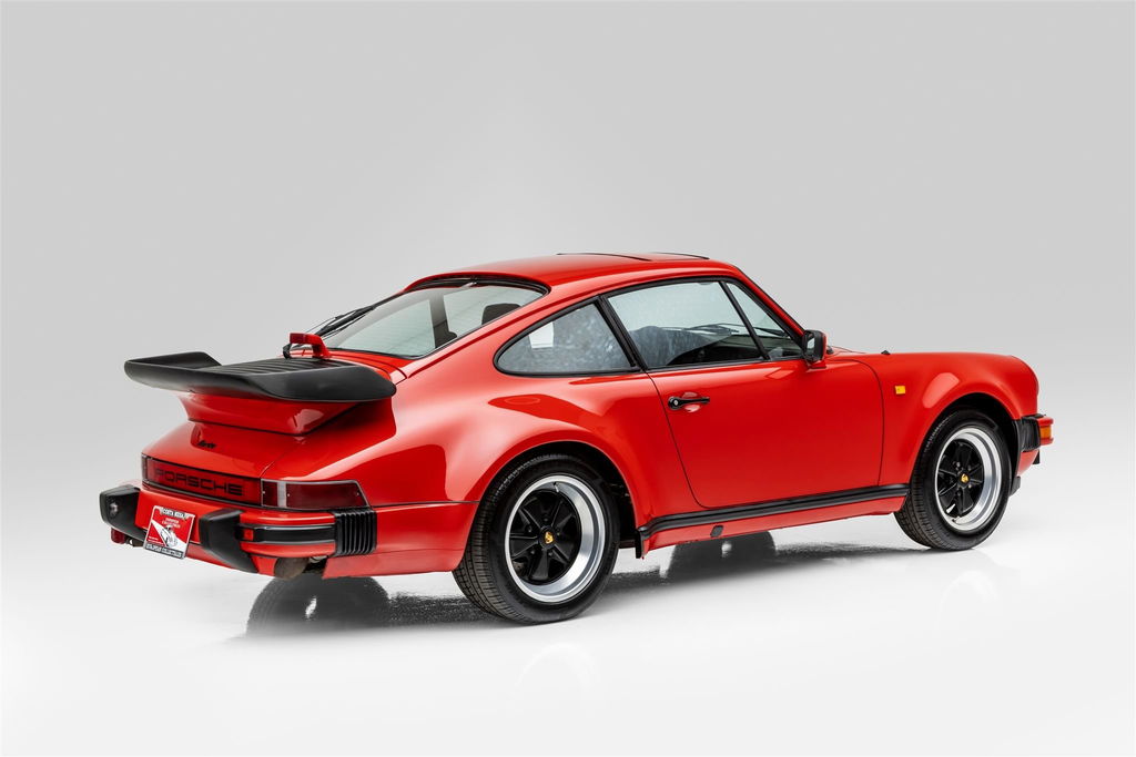 Porsche 911 Turbo 3.3 (US)