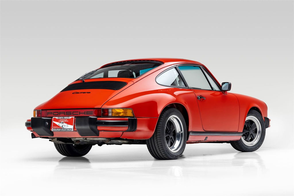 Porsche 911 Carrera 3.2 (US)