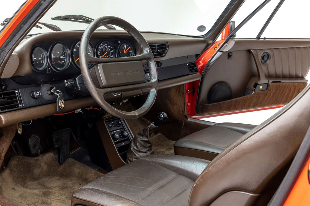 Porsche 911 Carrera 3.2 (US)