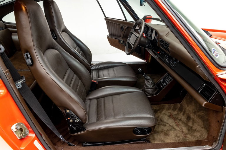 Porsche 911 Carrera 3.2 (US)