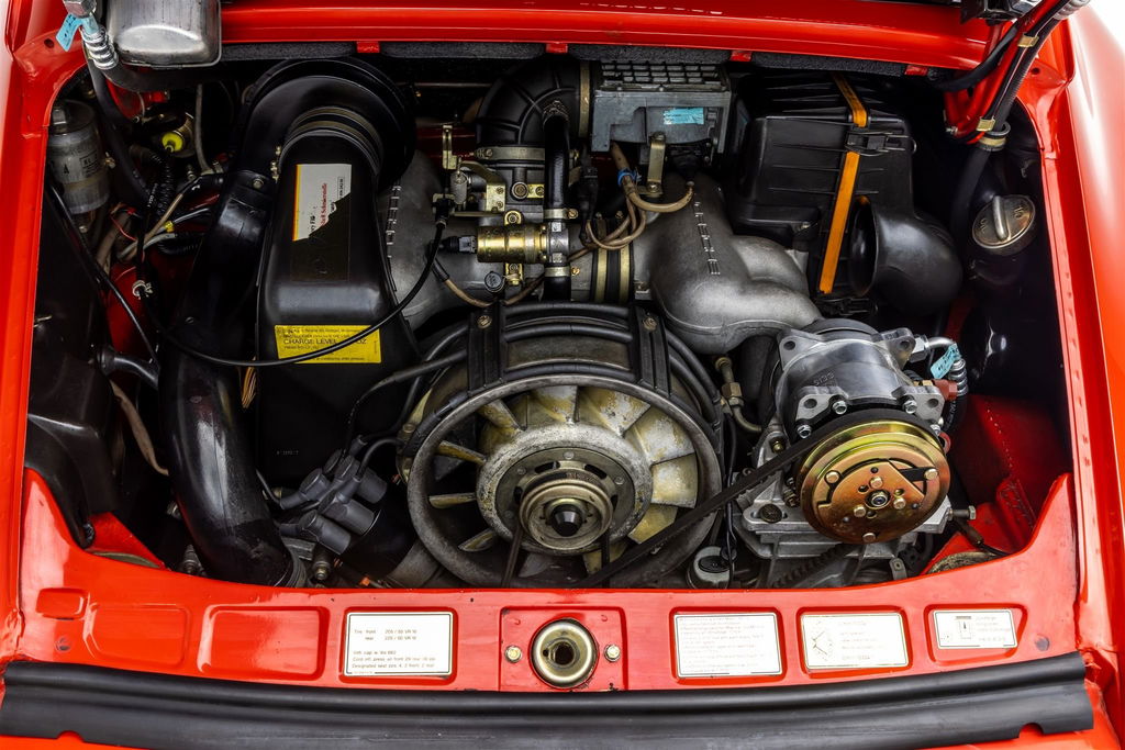 Porsche 911 Carrera 3.2 (US)