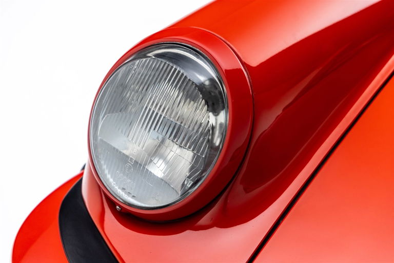 Porsche 911 Carrera 3.2 (US)