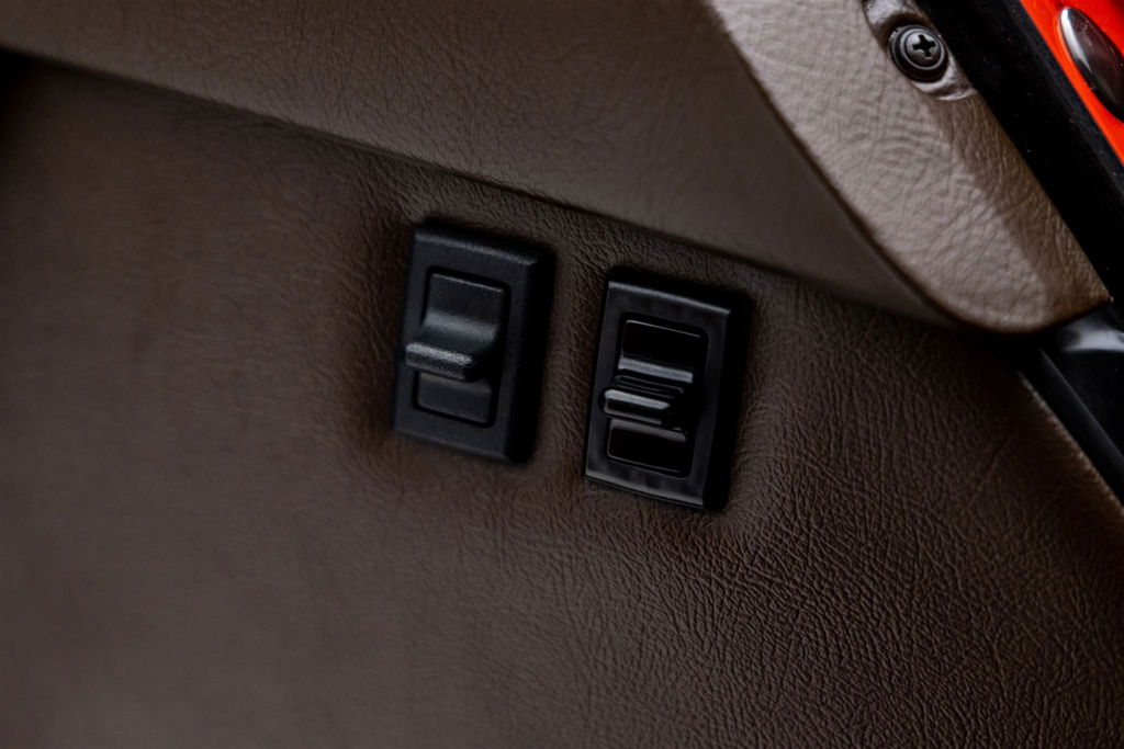 Porsche 911 Carrera 3.2 (US)