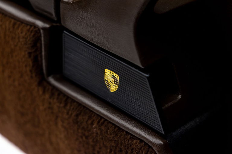 Porsche 911 Carrera 3.2 (US)