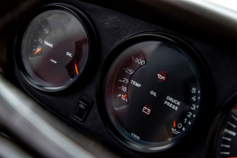 Porsche 911 Carrera 3.2 (US)