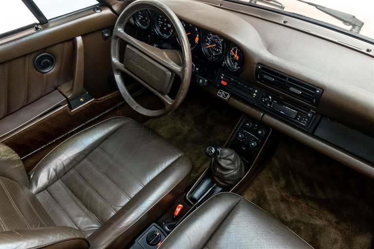 Porsche 911 Carrera 3.2 (US)