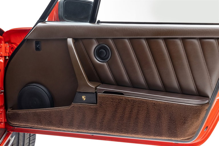 Porsche 911 Carrera 3.2 (US)