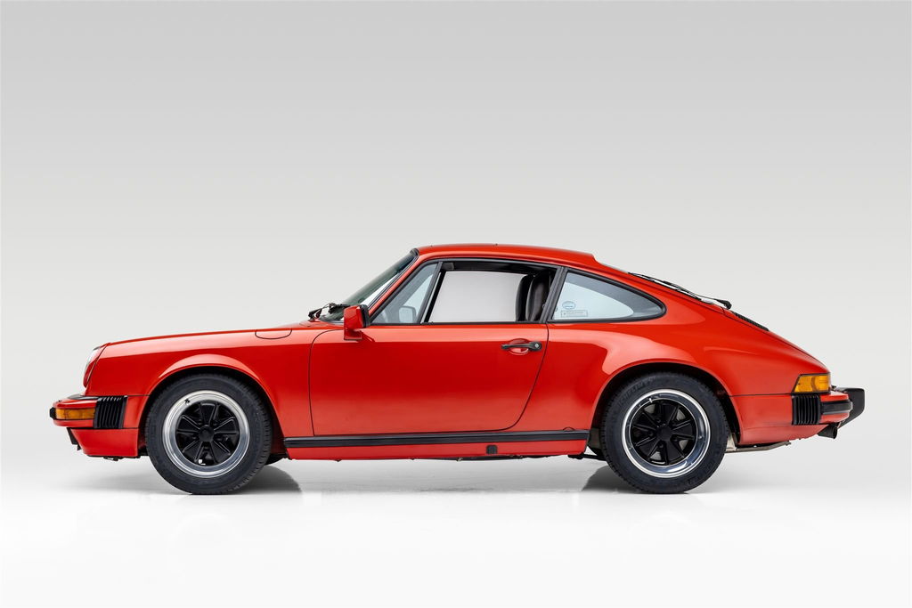 Porsche 911 Carrera 3.2 (US)
