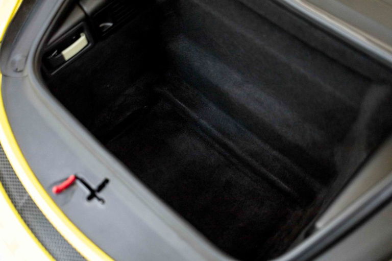 Porsche 981 Cayman GT4