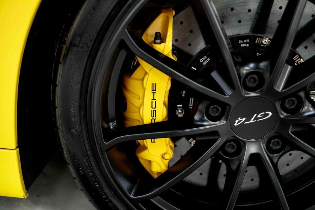 Porsche 981 Cayman GT4