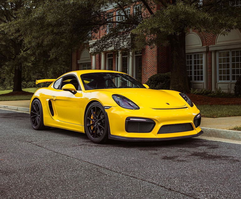Porsche 981 Cayman GT4